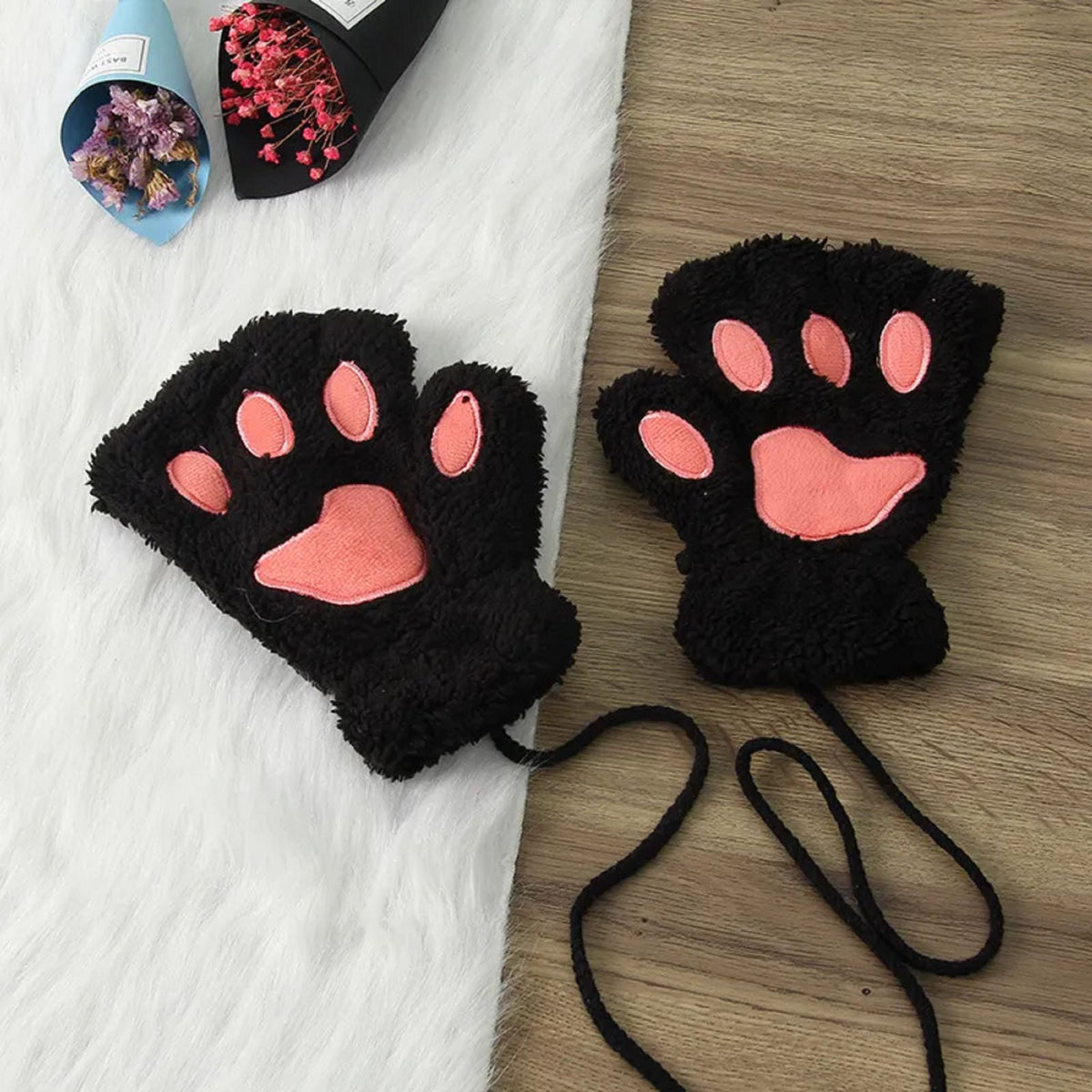 Mitaines peluchées Patte de Chat Noir