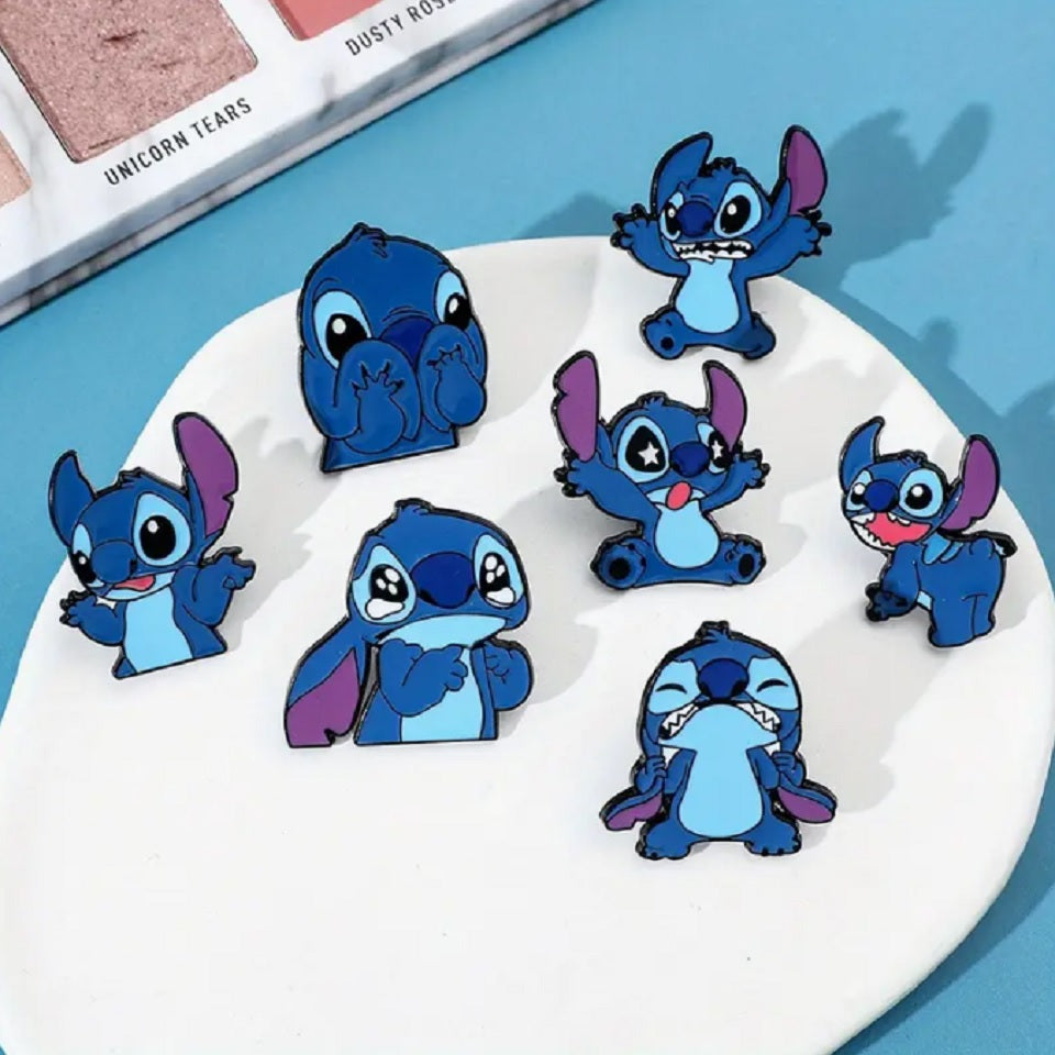 Pin's Stitch Émaillé Coloré