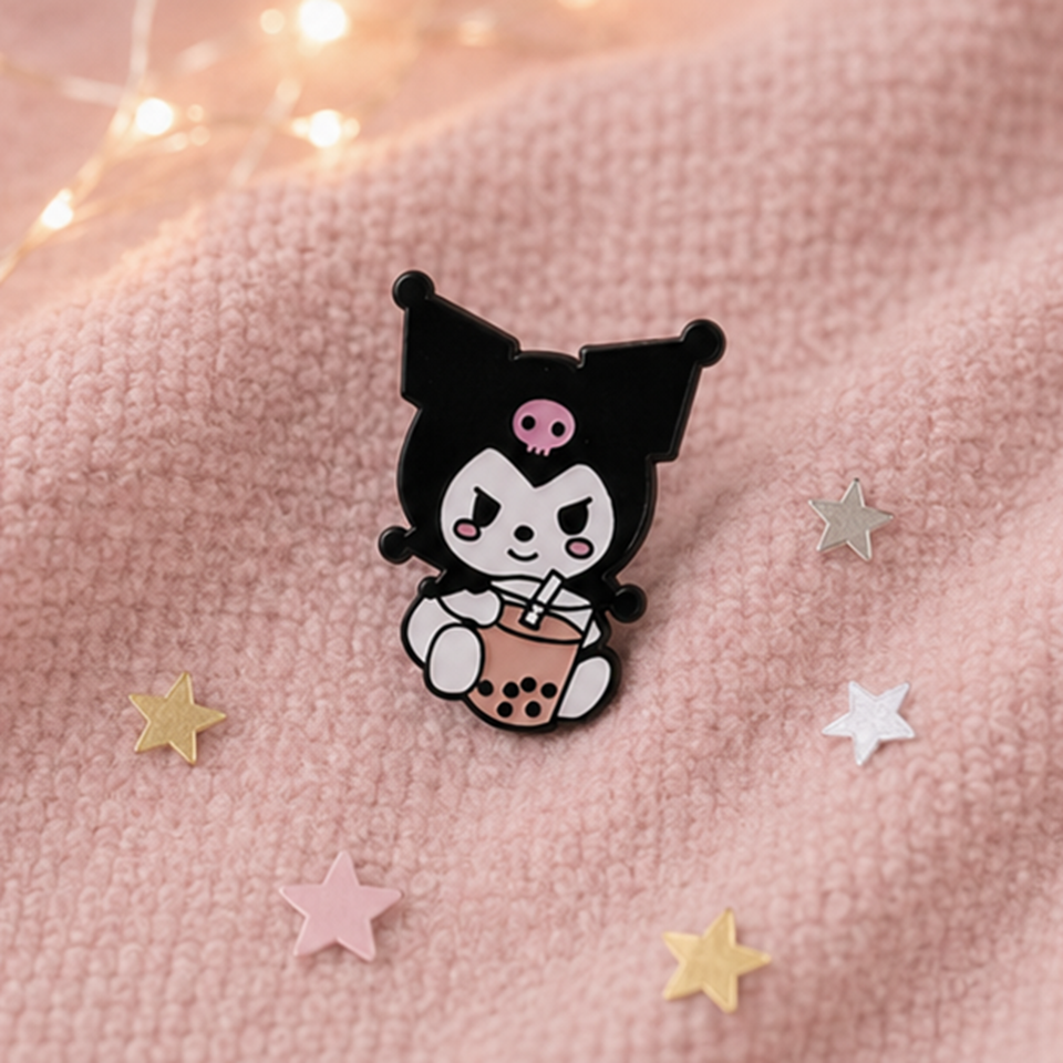 Pin's Kuromi Noir Officiel
