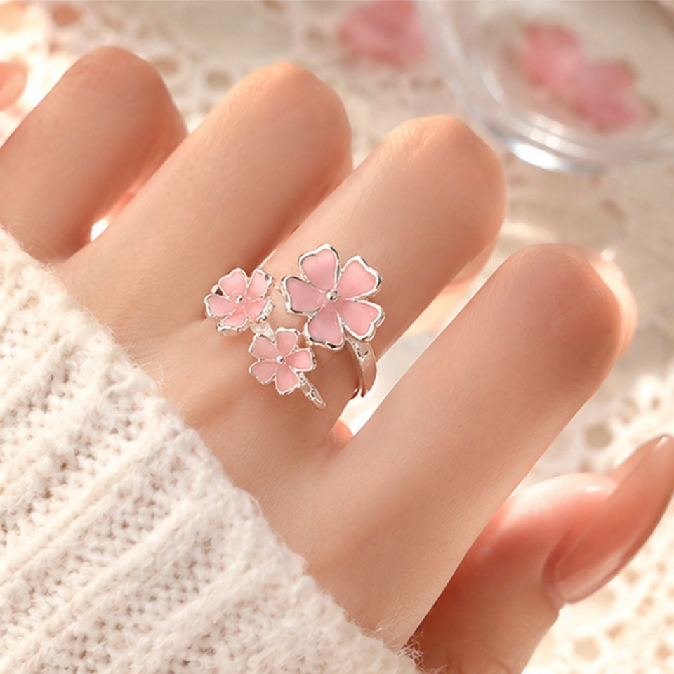 Bague Fleurie Ajustable en Métal Argenté à Émail Rose Pâle