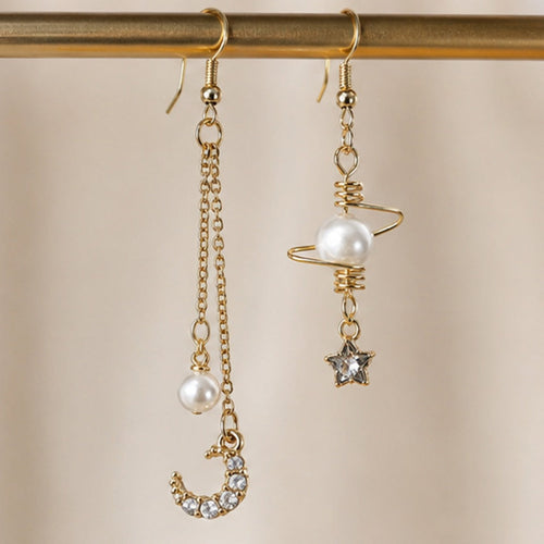 Boucles d'Oreilles Asymétriques Lune Étoile et Perles