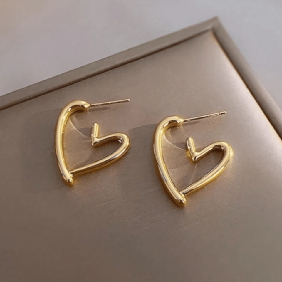 Boucles d'Oreilles en Cœur Doré