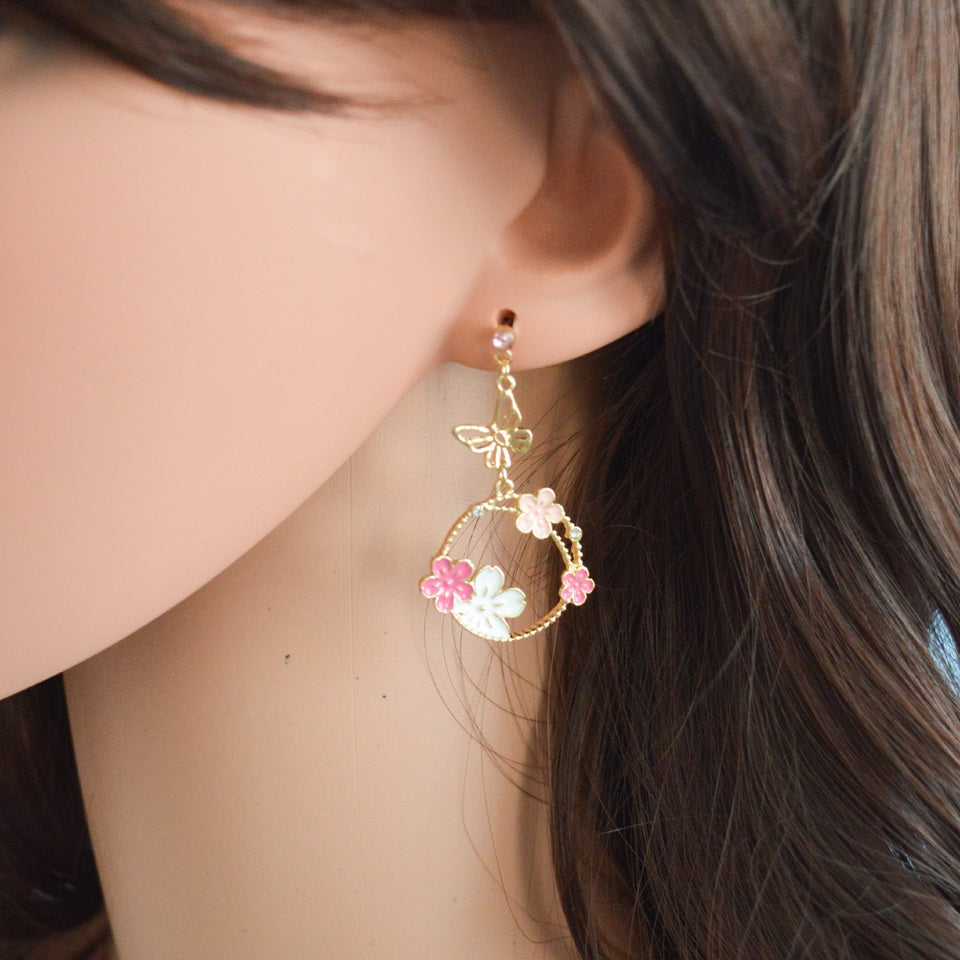Boucles d'Oreilles Papillon en Sakura