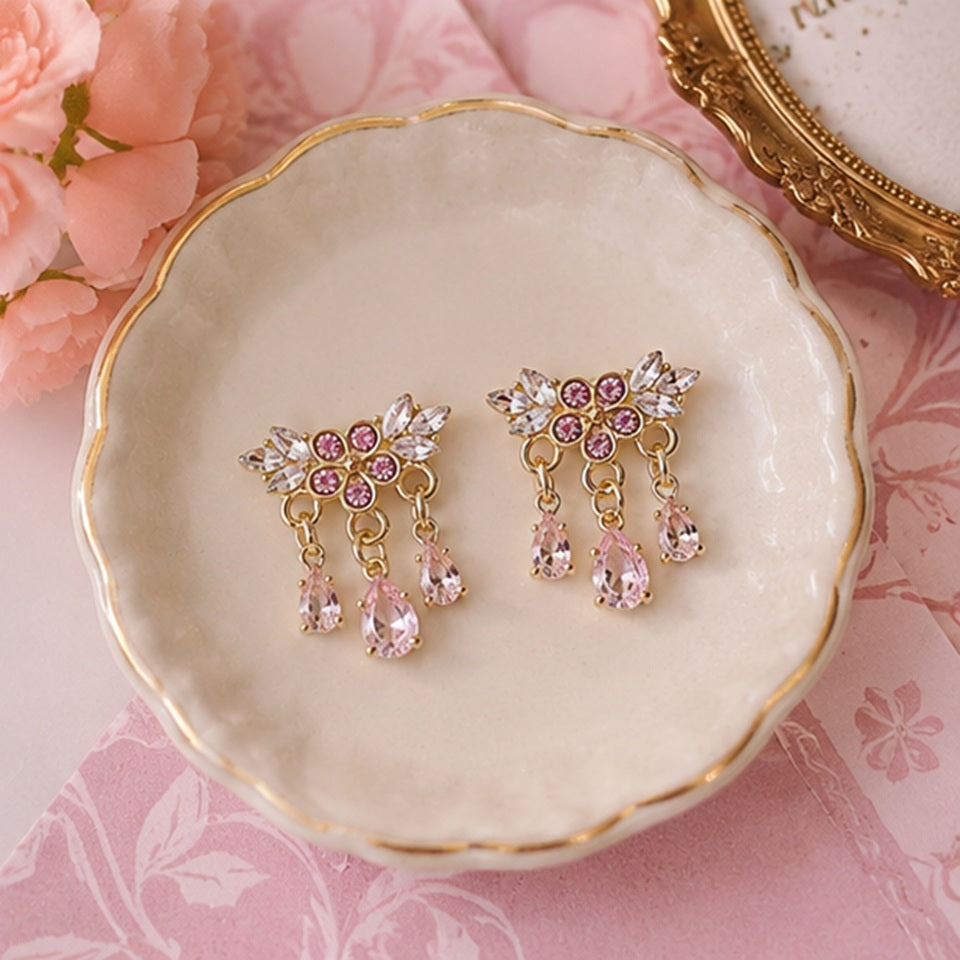 Boucles d'Oreilles Dorées à Fleurs Roses et Pendants Goutte