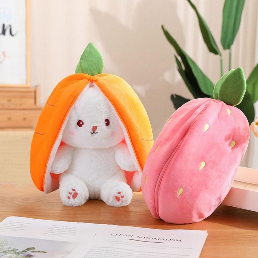 Peluche de Lapin Blanc Caché dans Carotte Orange