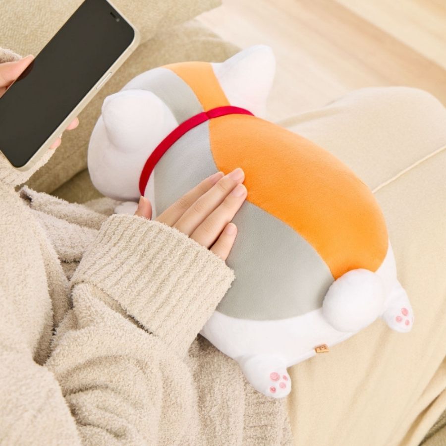 Peluche Chat Tricolore Kawaii Souriante et Douce