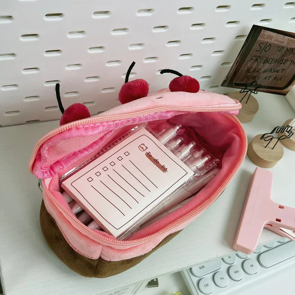 Trousse Gâteau en Peluche Rose Pâle et Cerises