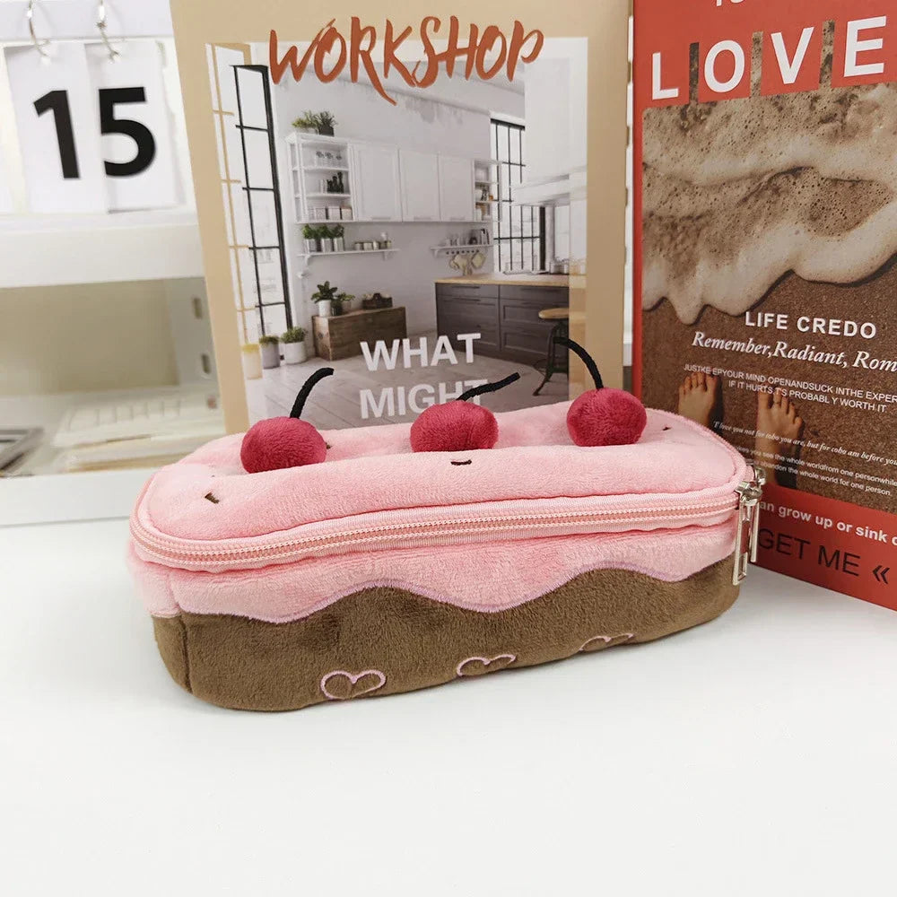 Trousse Gâteau en Peluche Rose Pâle et Cerises