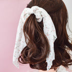 Chouchou Foulard en Coton Blanc Fleuri
