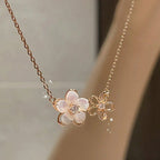 Collier Sakura Blanc avec Strass