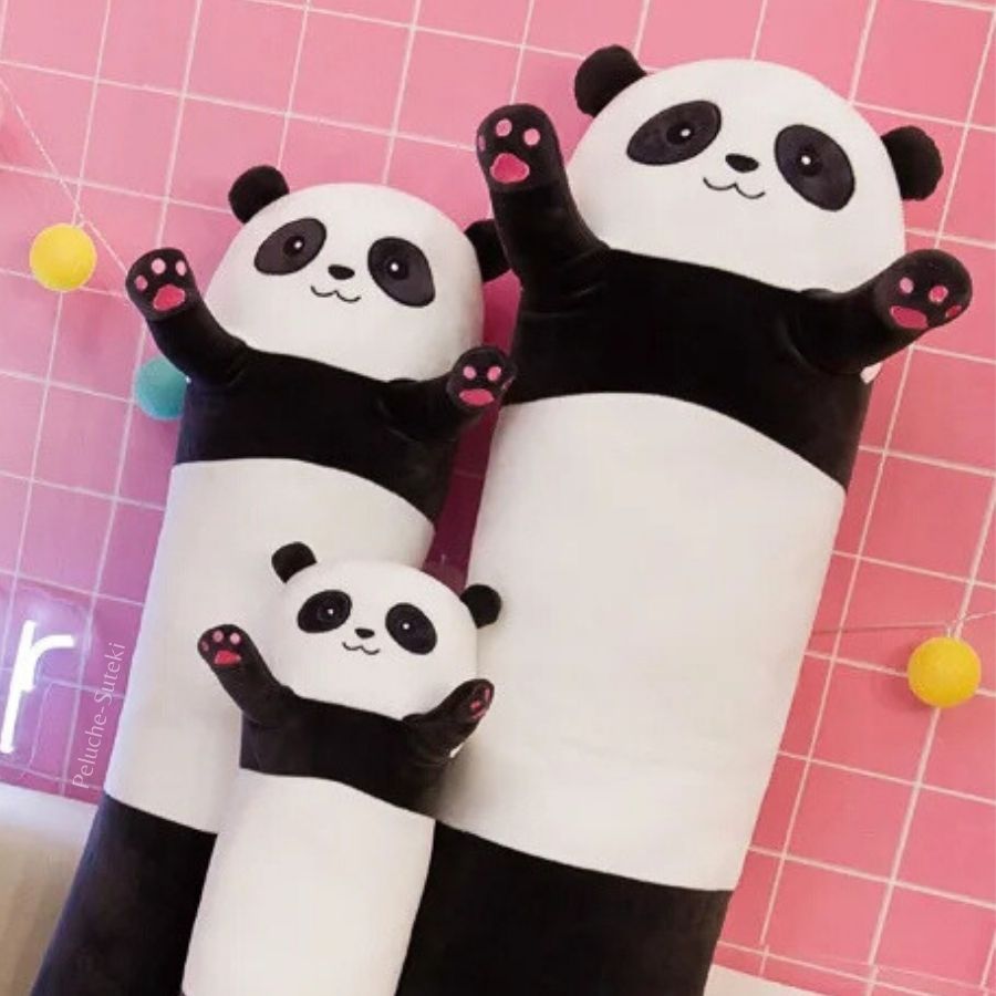 Peluche Panda Traversin à Pattes Roses