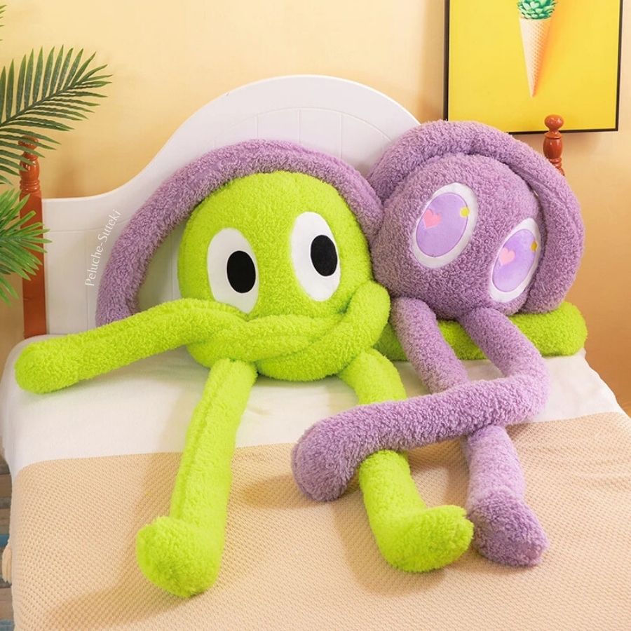 Peluche Monstre Moelleuse Violet Lavande aux Yeux en Cœur
