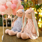 Doudou Lapin Rose Pâle à Robe Imprimée et Yeux Endormis