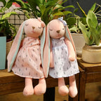Doudou Lapin Rose Pâle à Robe Imprimée et Yeux Endormis