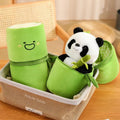 Peluche Panda Noir et Blanc dans sa Pousse de Bambou