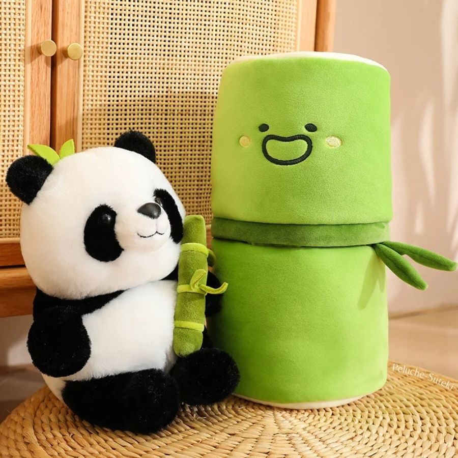 Peluche Panda Noir et Blanc dans sa Pousse de Bambou