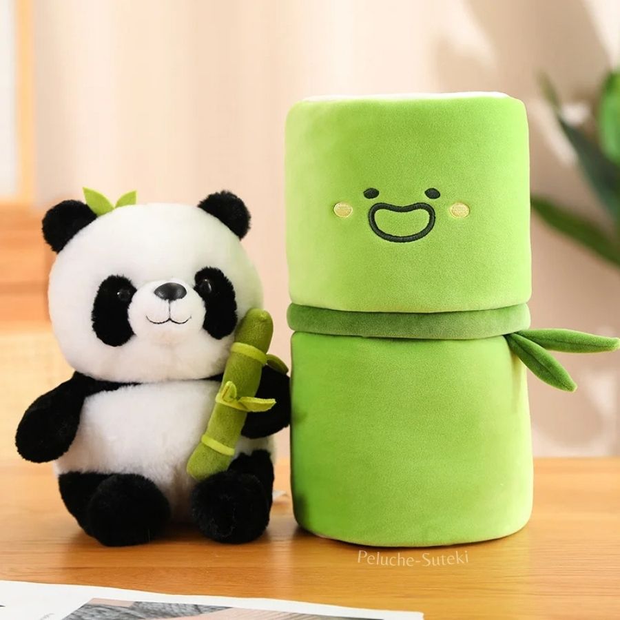 Peluche Panda Noir et Blanc dans sa Pousse de Bambou