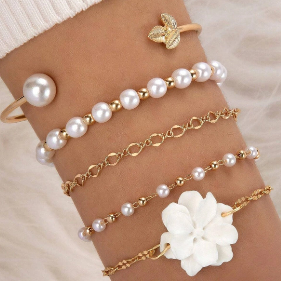 Ensemble de 5 Bracelets dorés aux Perles et Fleurs