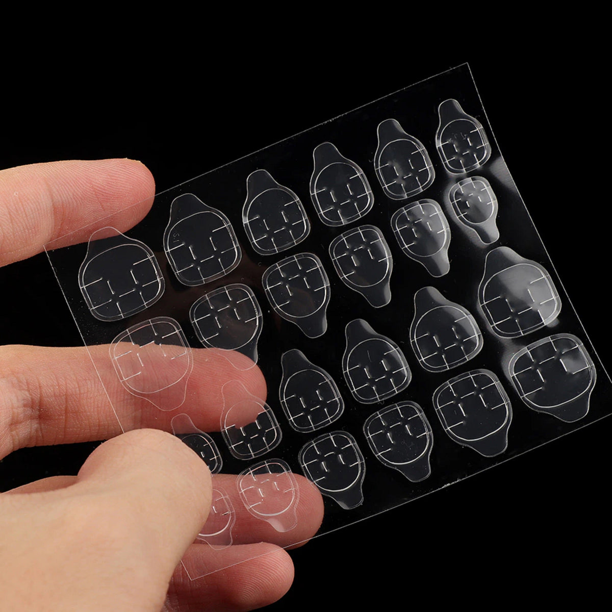 Ongles Pressés Motif Nuages