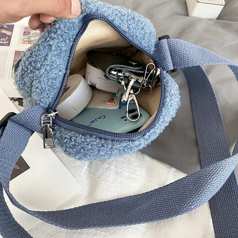 Sac à Bandoulière en Peluche Bleu Doux avec Ours Kawaii