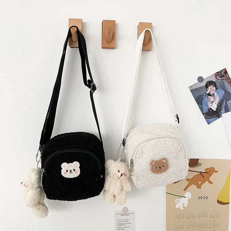 Sac à Bandoulière en Peluche Bleu Doux avec Ours Kawaii
