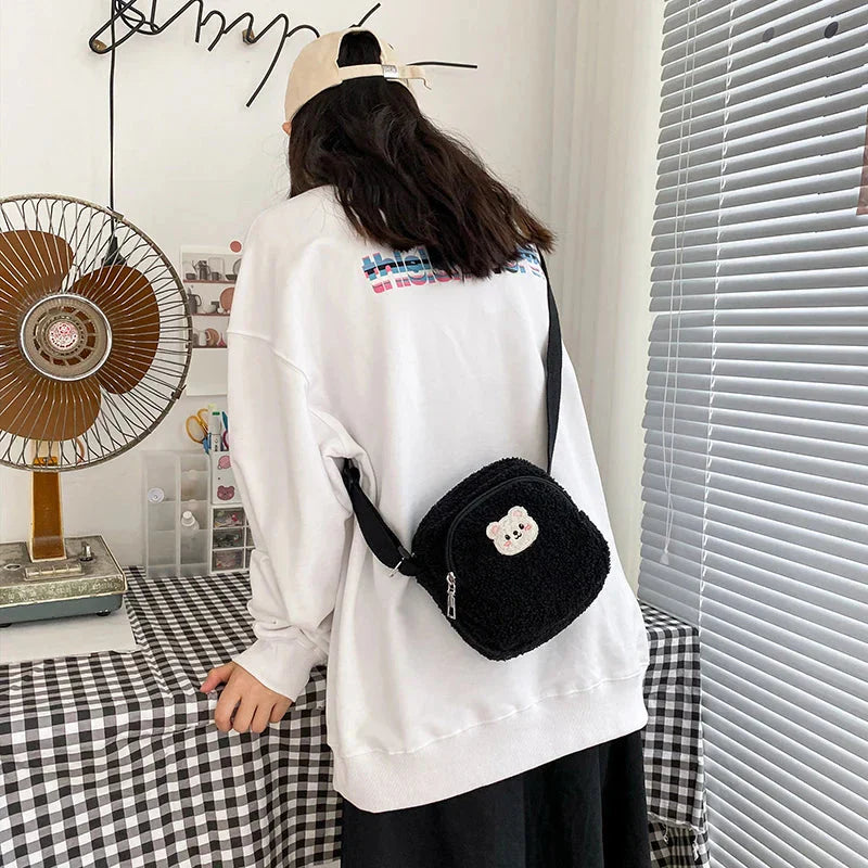 Sac à Bandoulière en Peluche Bleu Doux avec Ours Kawaii