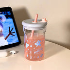 Gobelet en Verre Kawaii à Paille Rose et Motifs Astres