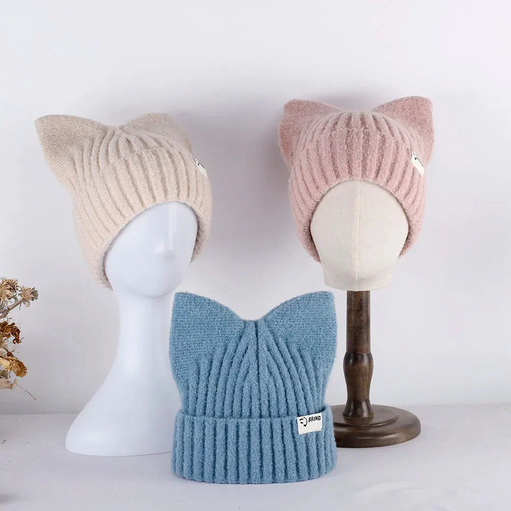 Bonnet Côtelé Doux à Oreilles de Chat Beige
