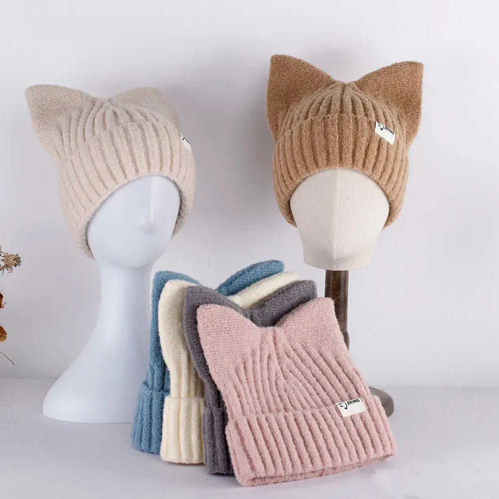 Bonnet Côtelé Doux à Oreilles de Chat Beige
