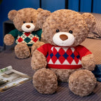 Ours en Peluche Marron Doux avec Pull Argyle