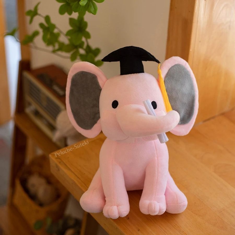 Peluche Éléphant Rose à Chapeau de Diplômé