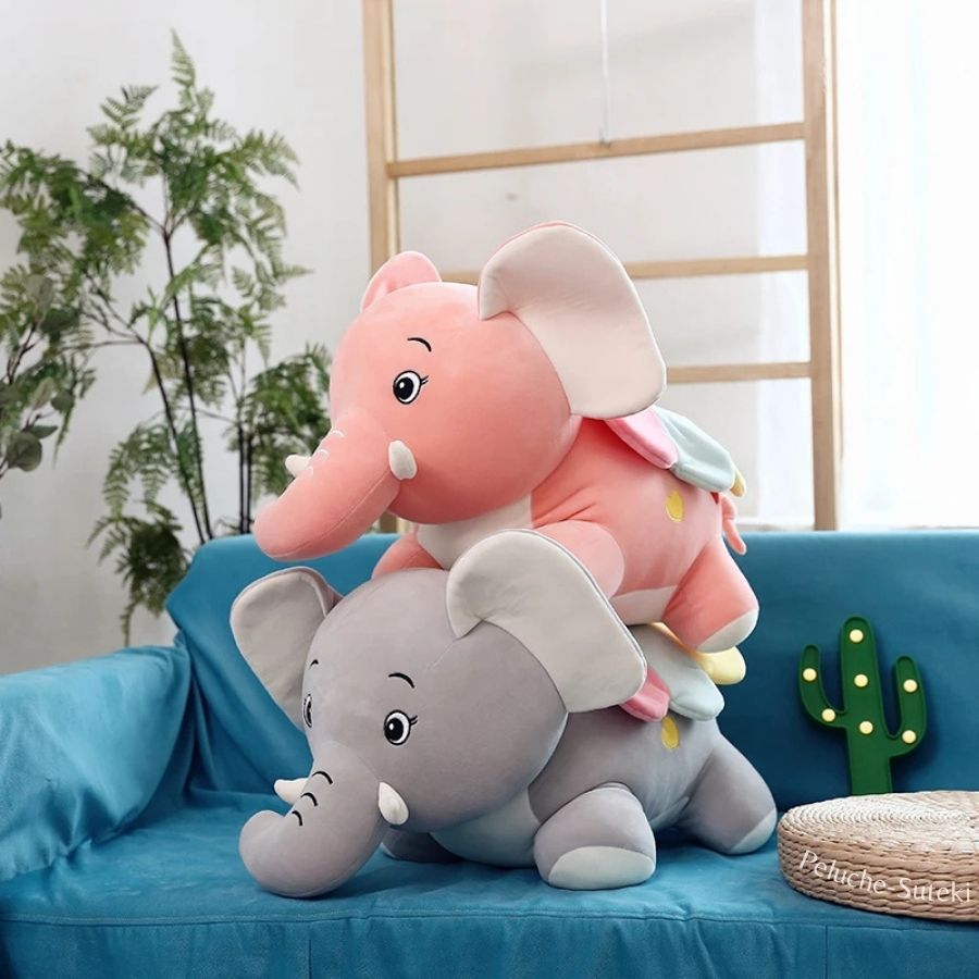 Peluche Éléphant Rose ou Grise à Ailes et Défenses