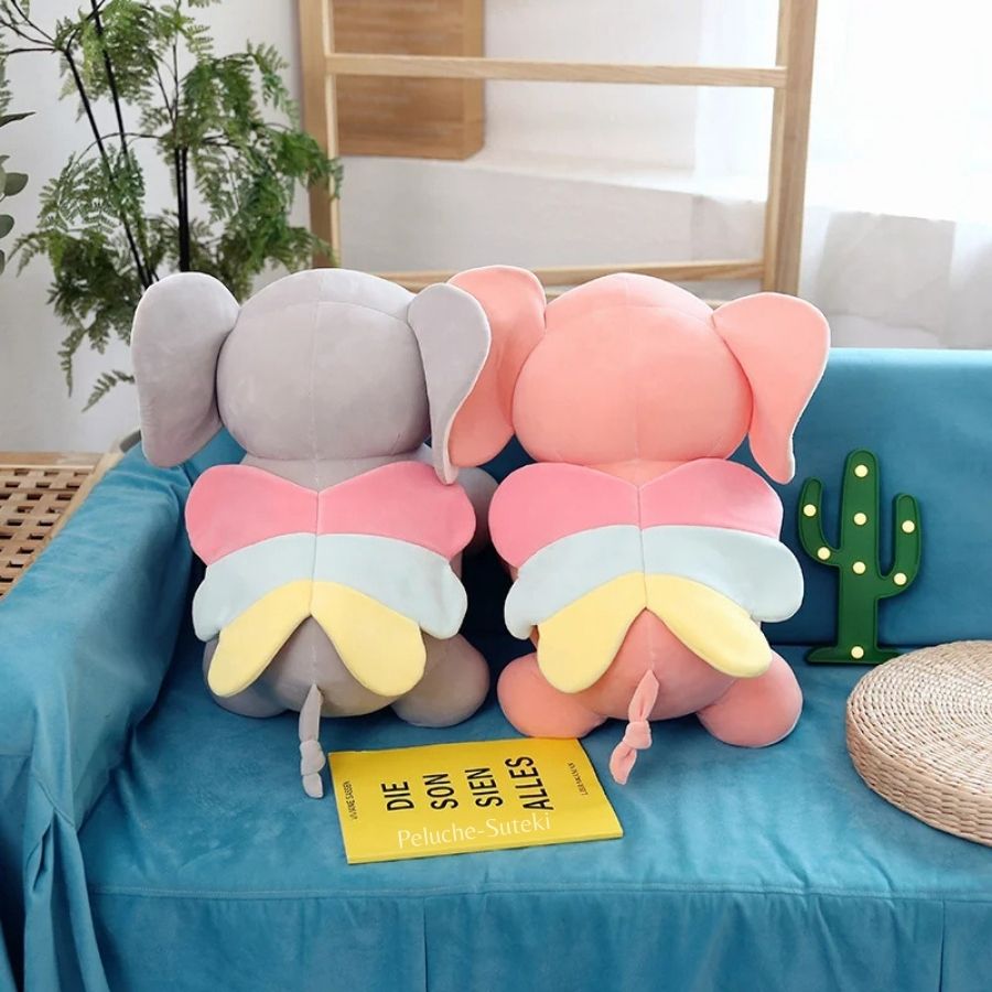 Peluche Éléphant Rose ou Grise à Ailes et Défenses