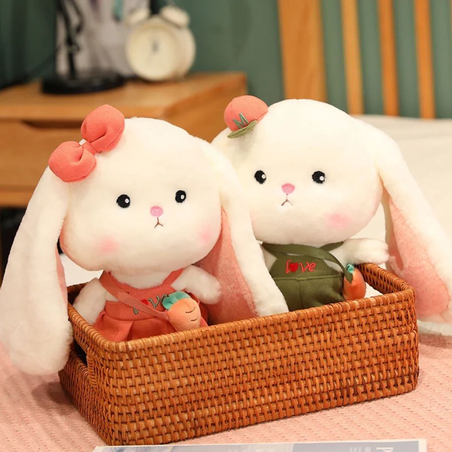 Peluche Lapin Blanc Crème à Robe Corail et Sac Carotte