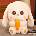 Peluche Lapin Blanc Crème aux Yeux Cœurs et Carotte