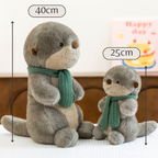 Peluche Loutre Gris-Brun avec Écharpe Vert Sapin