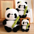 Peluche Panda Assise avec son Bambou et Feuilles
