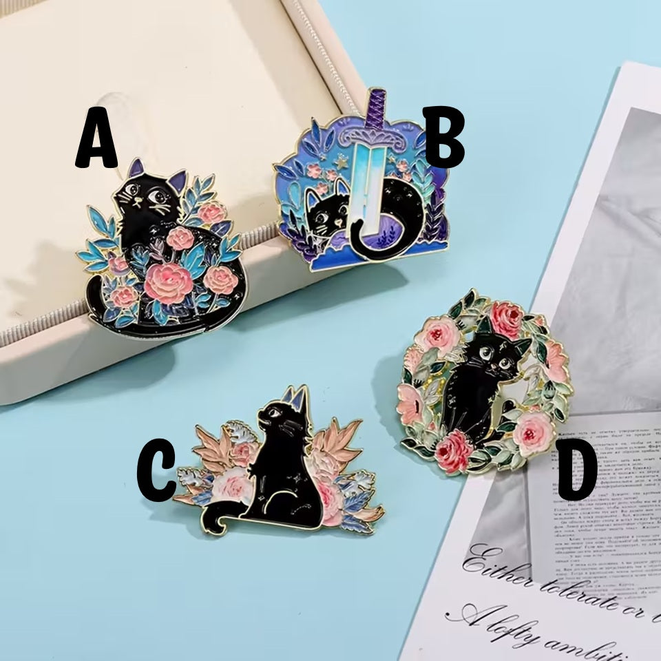 Pin's Chat Noir aux Fleurs