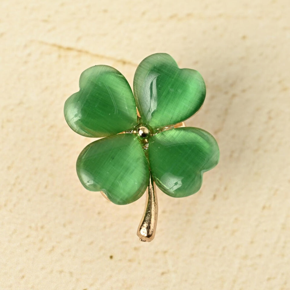 Pin's Trèfle à quatre Feuilles porte-bonheur