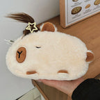 Trousse en Peluche Capybara Beige à Queue de Cheval