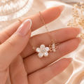Collier Sakura Blanc avec Strass