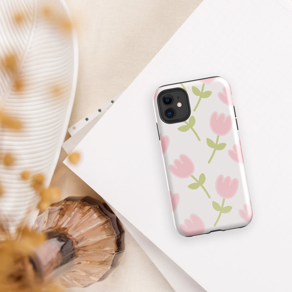 Coque téléphone robuste Shoppu Tulip Days pour iPhone - Câlin Kawaii