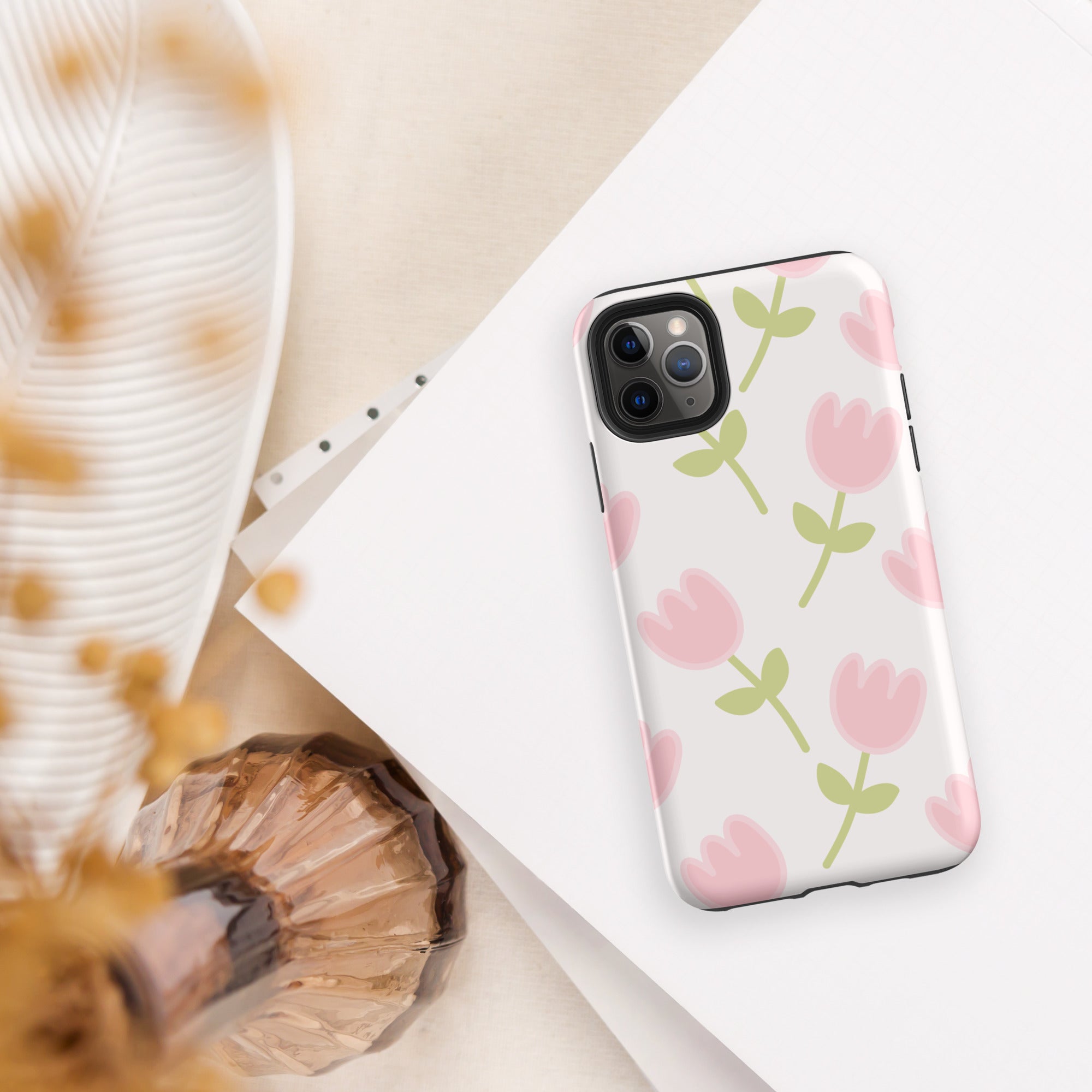 Coque téléphone robuste Shoppu Tulip Days pour iPhone - Câlin Kawaii
