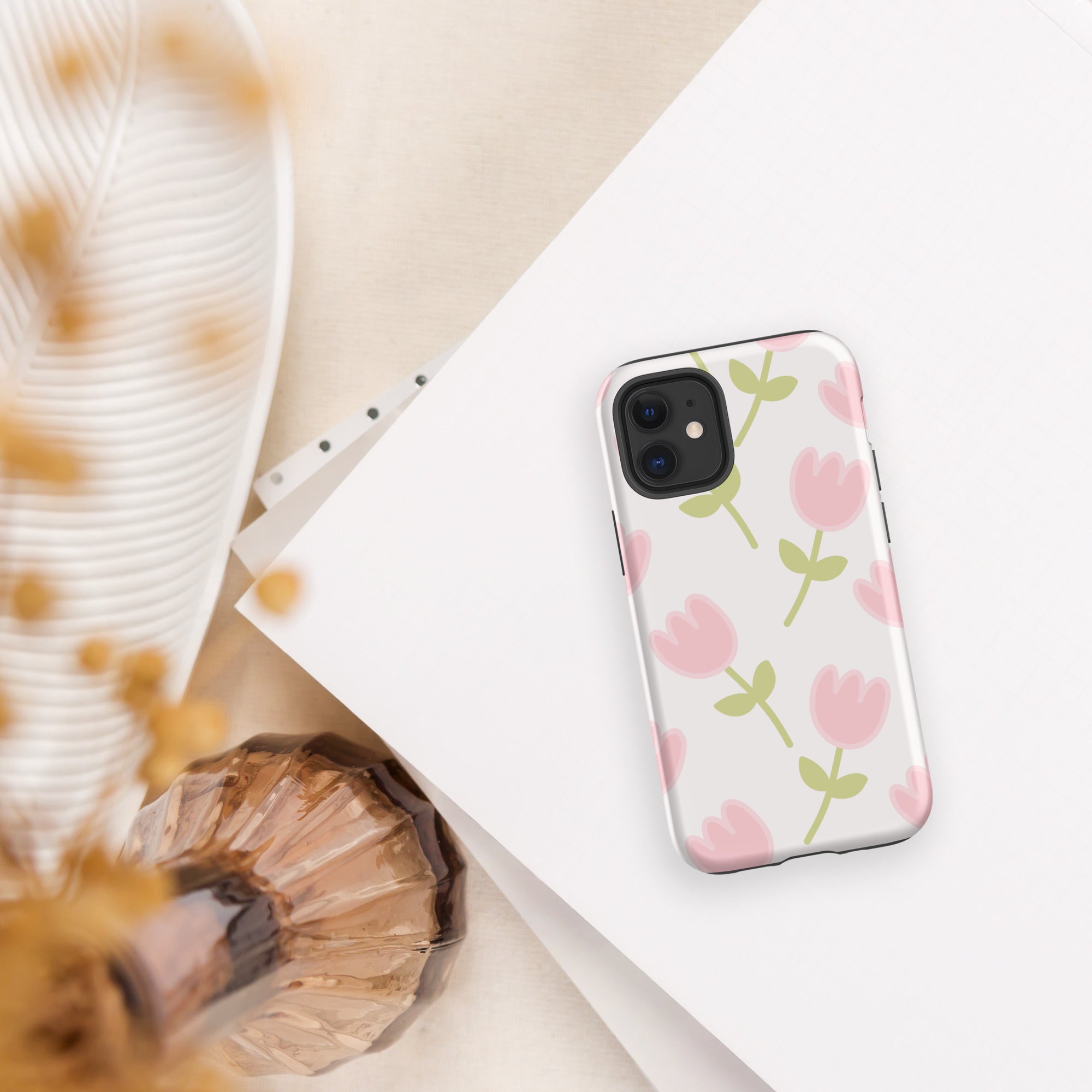 Coque téléphone robuste Shoppu Tulip Days pour iPhone - Câlin Kawaii