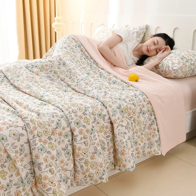 Couverture rafraîchissante soyeuse réversible en soie glacée - Câlin Kawaii