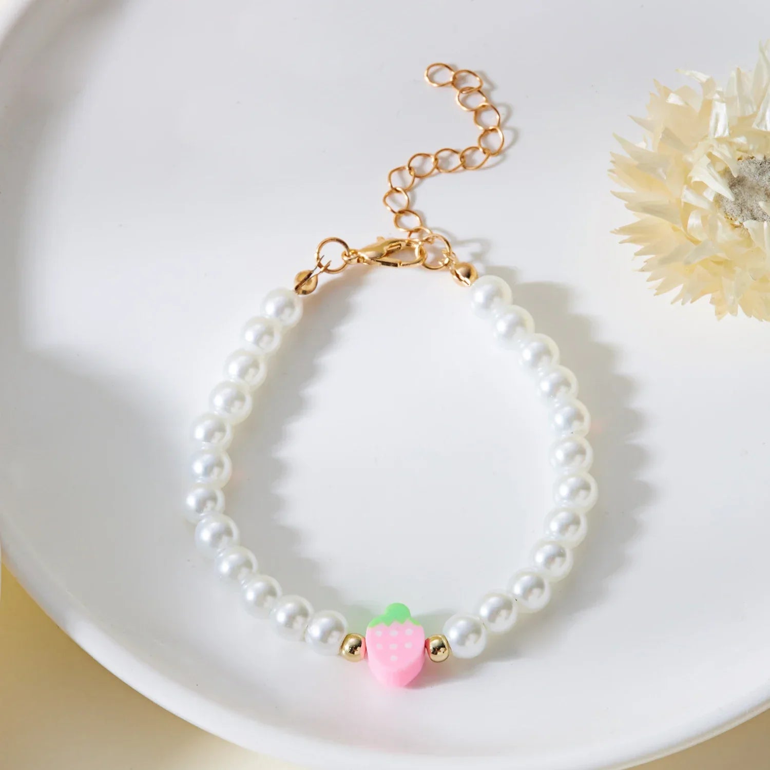 Collier ras-du-cou perlé motif fraise boho Y2K pendentif perle - Câlin Kawaii