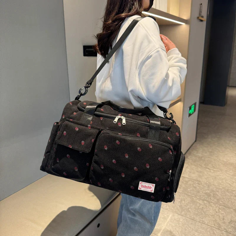 Sac Duffle en Velours Côtelé Écru à Fraises