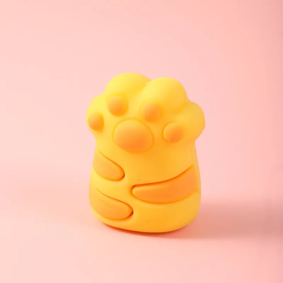 Taille-crayons Chibi en Patte de Chat