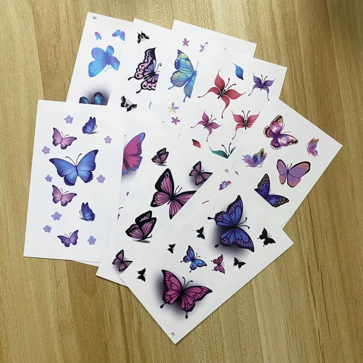 Tatouage éphémère Papillons délicats.