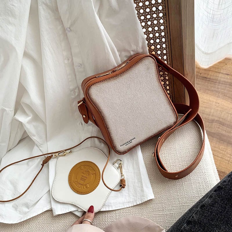 Sac à Bandoulière en Faux Cuir Forme Toast Grillé
